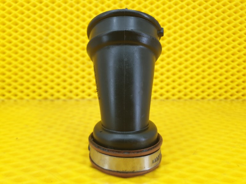 Патрубок интеркулера Ford Kuga 2013