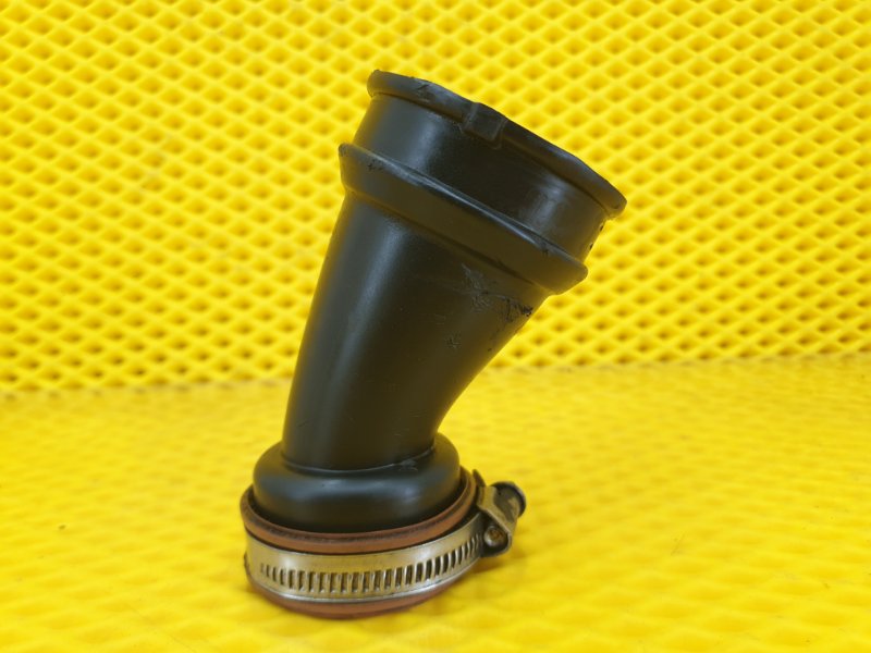 Патрубок интеркулера Ford Kuga 2013