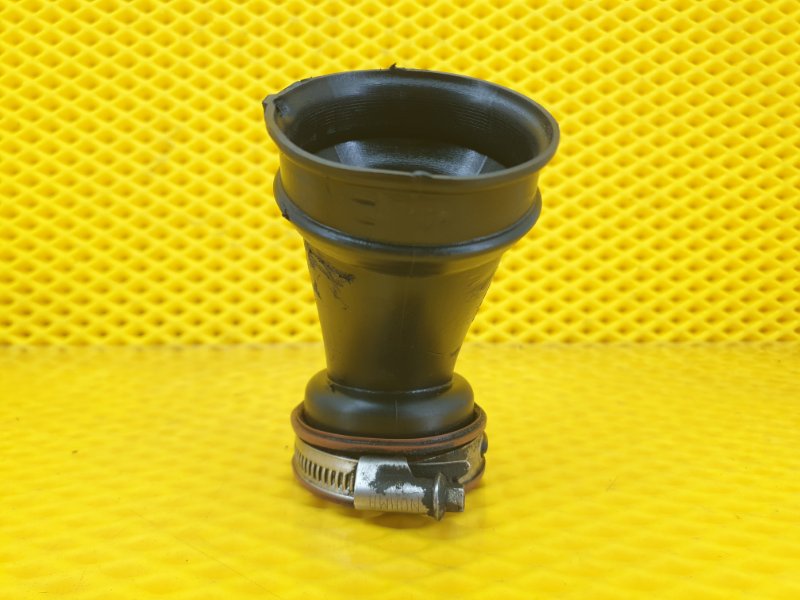 Патрубок интеркулера Ford Kuga 2013