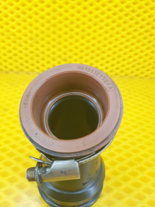 Патрубок интеркулера Ford Kuga 2013