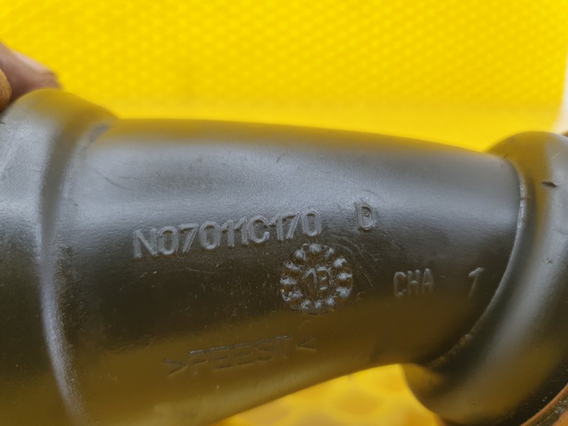 Патрубок интеркулера Ford Kuga 2013