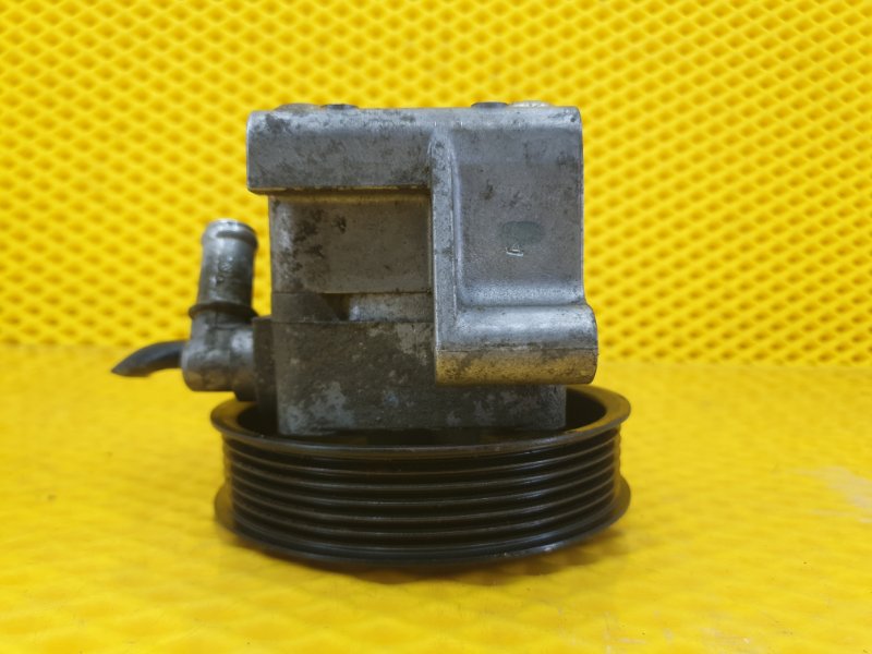 Насос ГУР Ford Focus 2006 2