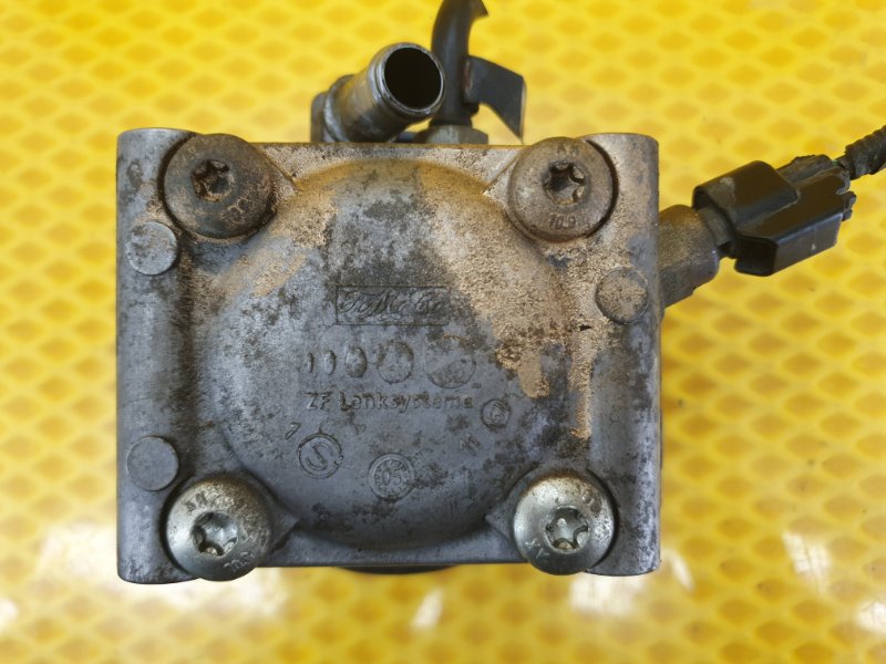 Насос ГУР Ford Focus 2006 2