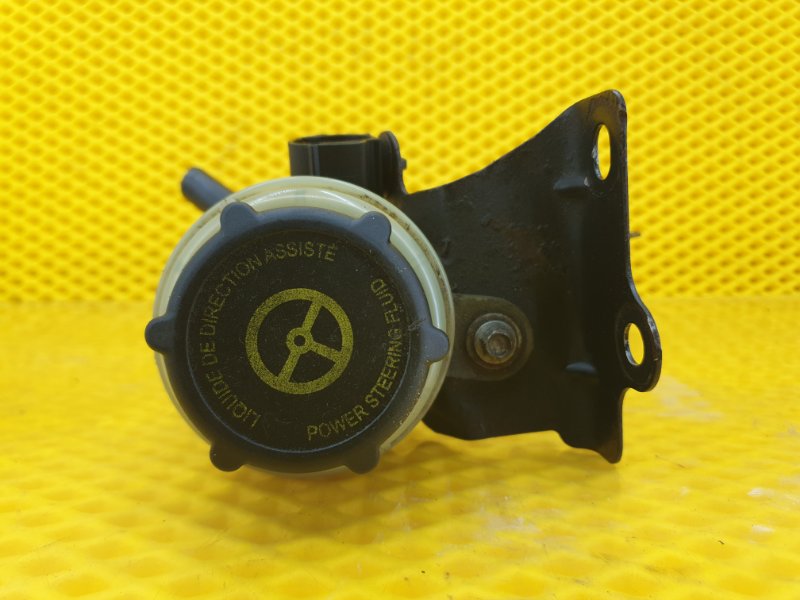 Бачок ГУР Ford Focus 2006 2