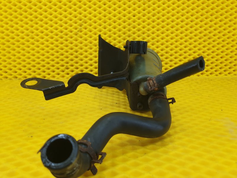 Бачок ГУР Ford Focus 2006 2