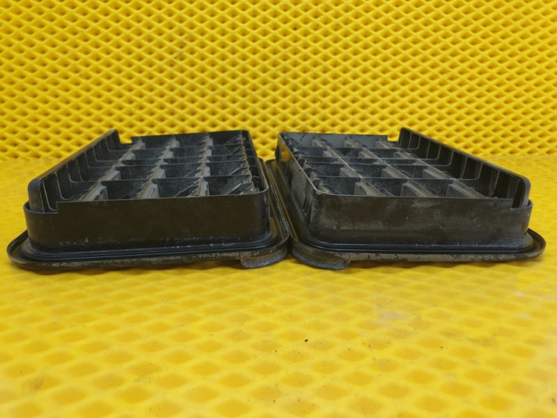 Решетка вентиляционная Mercedes-Benz GL-Class 2008 X164