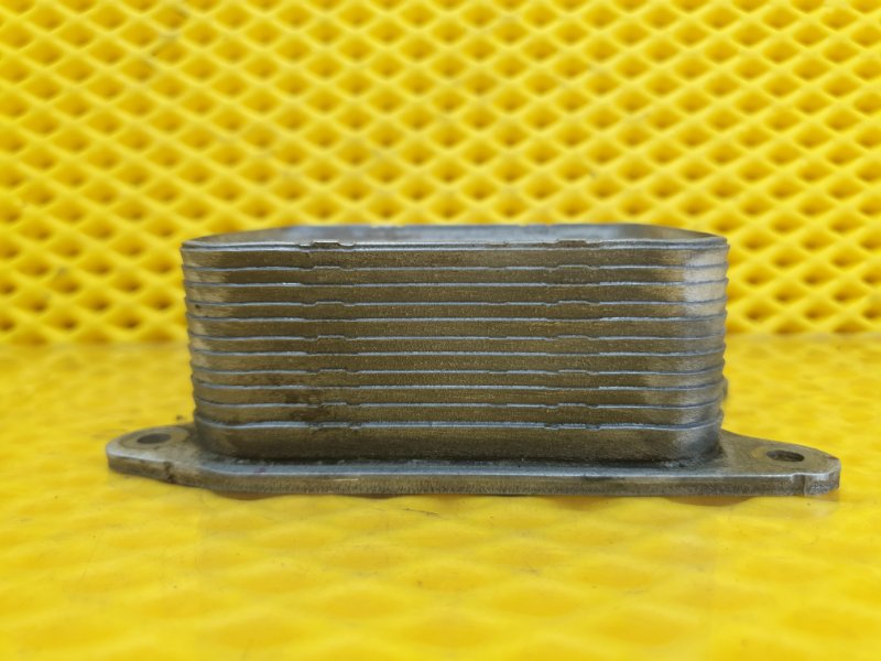 Теплообменник (радиатор масляный) Volkswagen Polo 2018 Седан