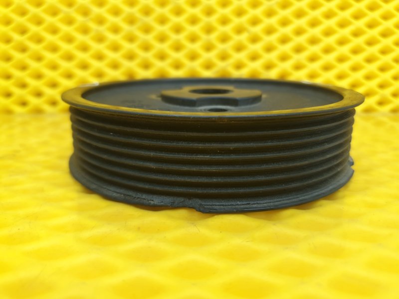 Шкив насоса ГУР Porsche Cayenne 2008 957