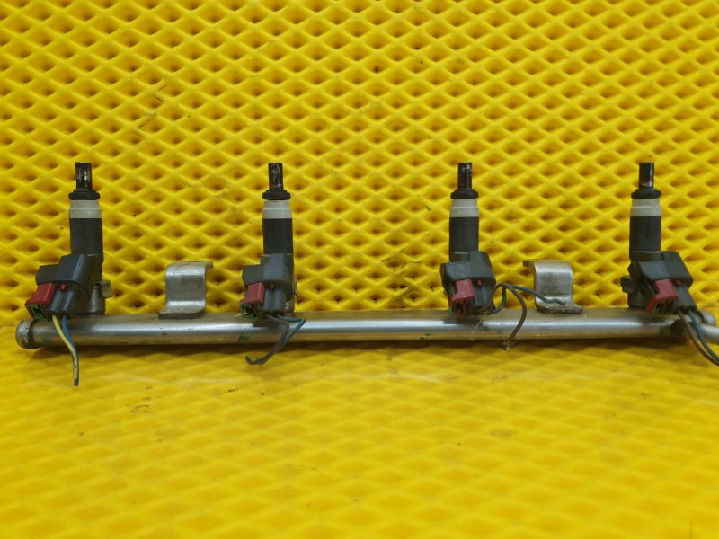 Форсунка топливная Dodge Caliber 2009