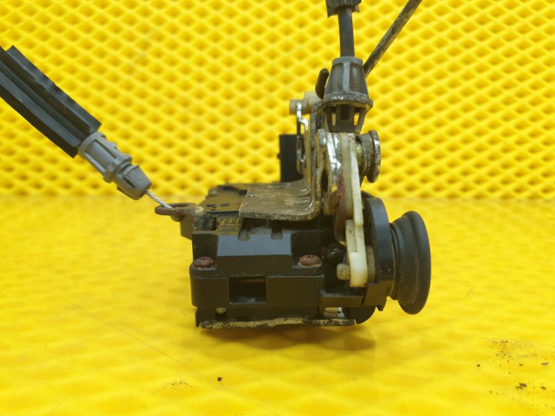 Замок двери Cadillac CTS 2008 II