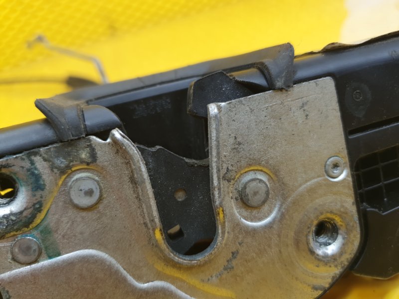 Замок двери Cadillac CTS 2008 II