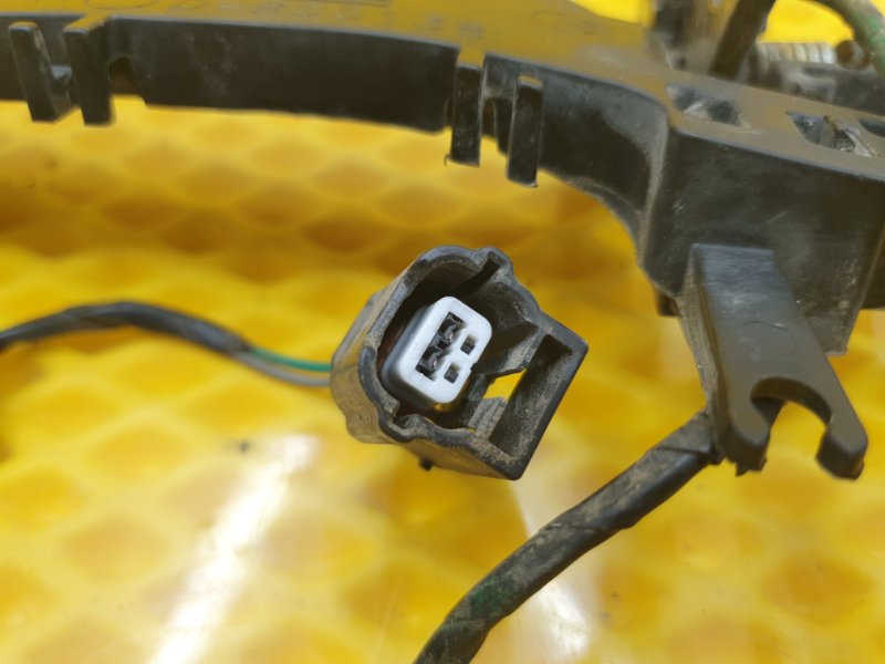 Кронштейн ручки Cadillac CTS 2008 II