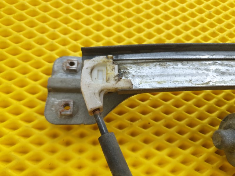 Стеклоподъемник задней правый Cadillac CTS 2008 II