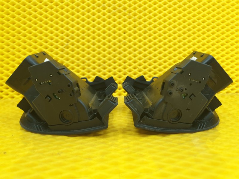 Дефлектор воздуховод Mercedes-Benz S-Class W221