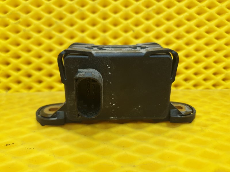 Датчик ускорения Mercedes-Benz S-Class W221