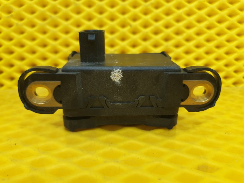 Датчик ускорения Mercedes-Benz S-Class W221