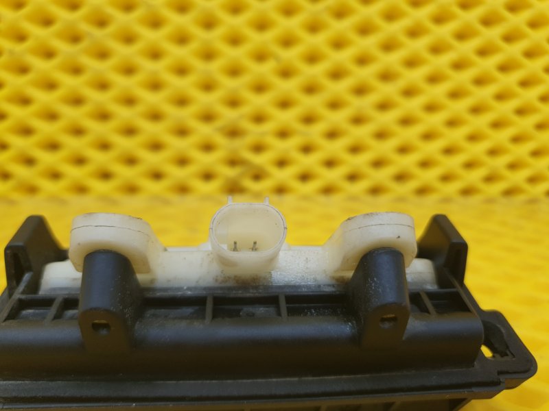 Кнопка открывания багажника Mercedes-Benz S-Class W221