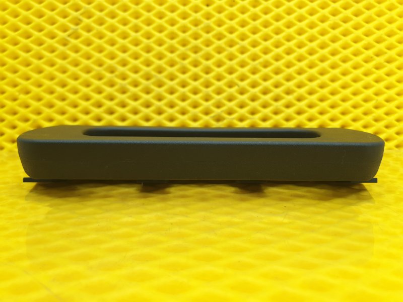 Ручка крышки багажника Mercedes-Benz S-Class W221