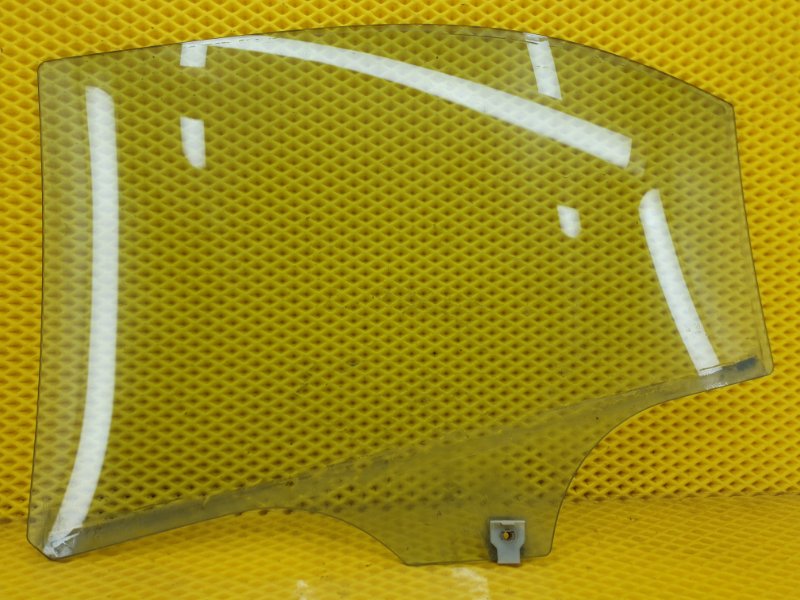 Стекло двери Mazda Mazda6 MPS 2005 GG