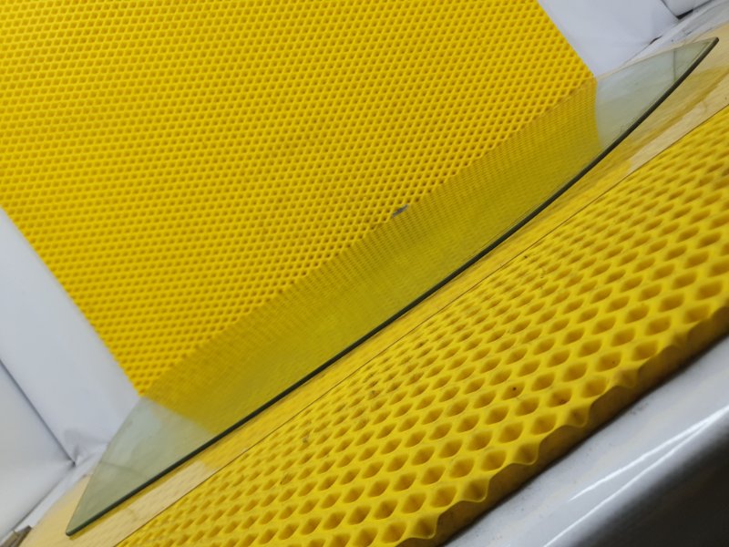 Стекло двери Mazda Mazda6 MPS 2005 GG