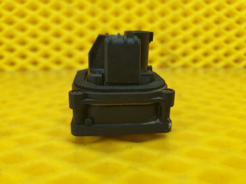 Кнопка открывания крышки багажника Mercedes-Benz S-Class W221