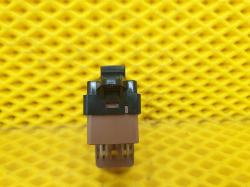 Кнопка стеклоподъемника Mazda Mazda6 MPS 2005 GG