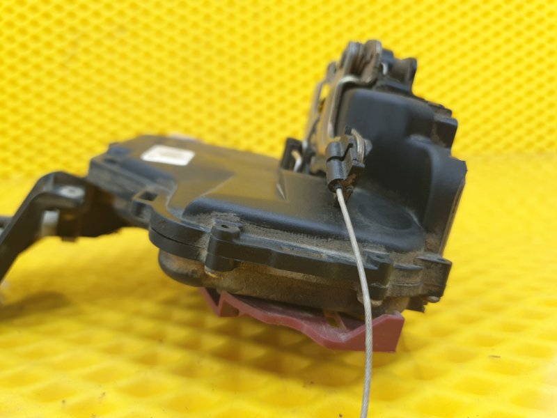 Замок двери Volkswagen Touareg 2003 7L6