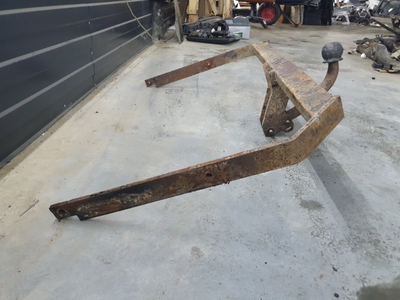 Фаркоп Ford Focus 2006 2