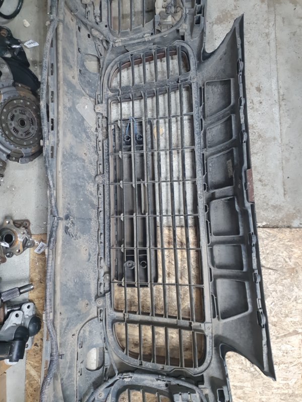 Бампер Porsche Cayenne 2008 957