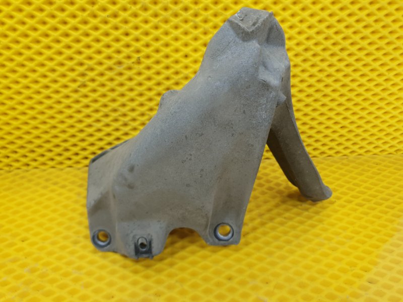 Кронштейн двигателя AUDI Q8 e-tron 2022