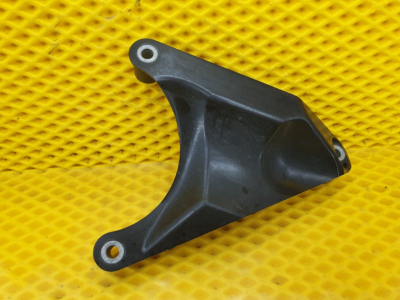 Кронштейн двигателя AUDI Q8 e-tron 2022