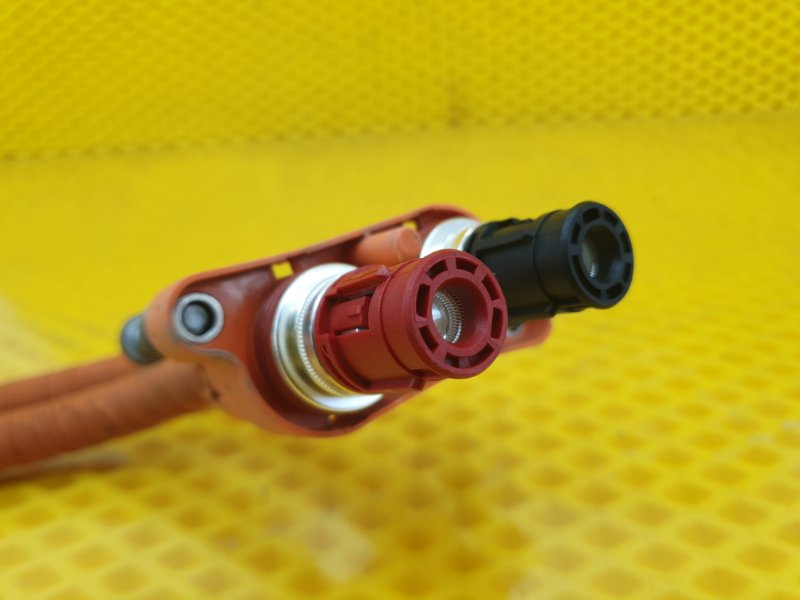 Провод высоковольтный AUDI Q8 e-tron 2022