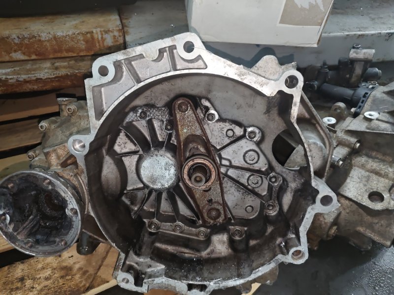 МКПП Volkswagen Polo СЕДАН