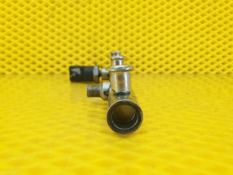 Топливная рампа Audi A6 2006 C6