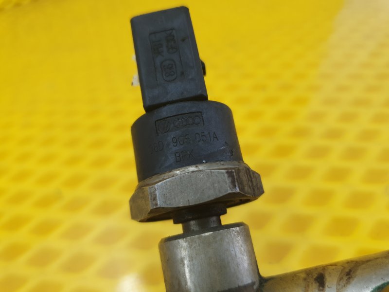 Топливная рампа Audi A6 2006 C6