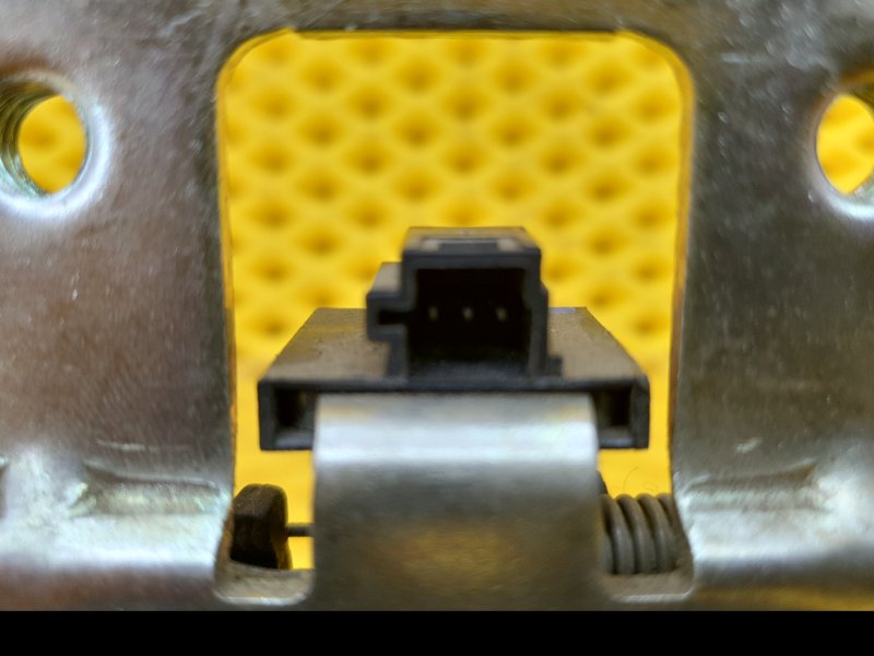 Замок спинки сиденья Mercedes-Benz C-Class 2012 W204