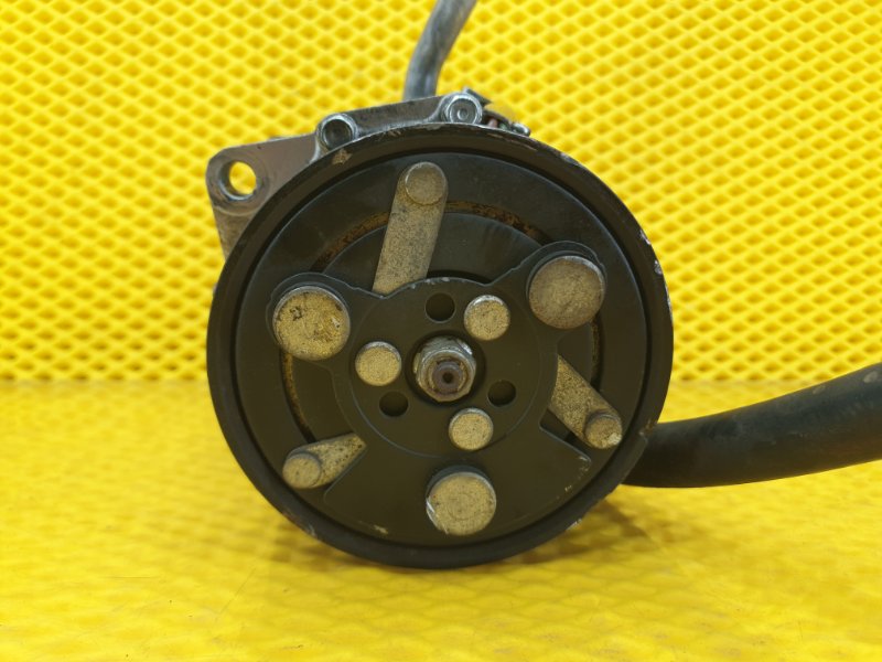 Компрессор кондиционера Skoda Octavia 2009 A4