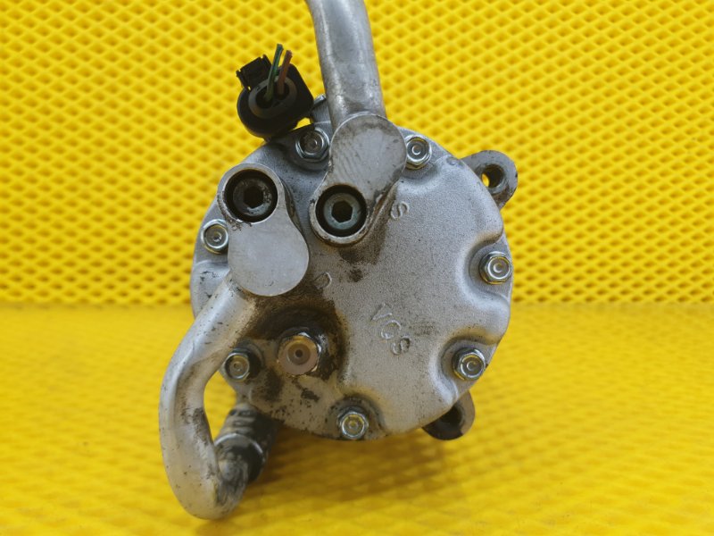 Компрессор кондиционера Skoda Octavia 2009 A4