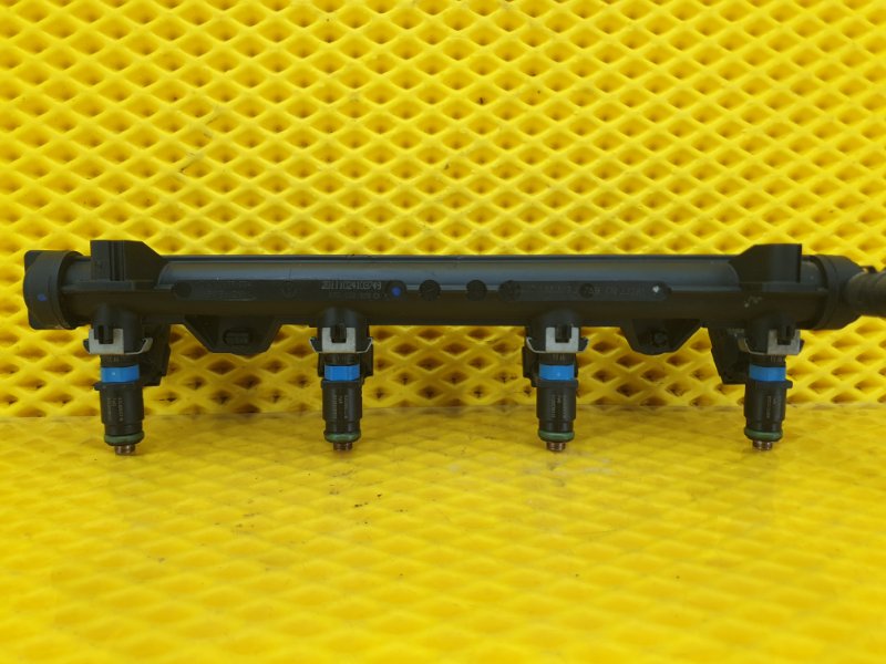 Форсунка топливная Volkswagen Polo 2012 Седан