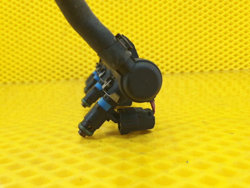 Форсунка топливная Volkswagen Polo 2012 Седан