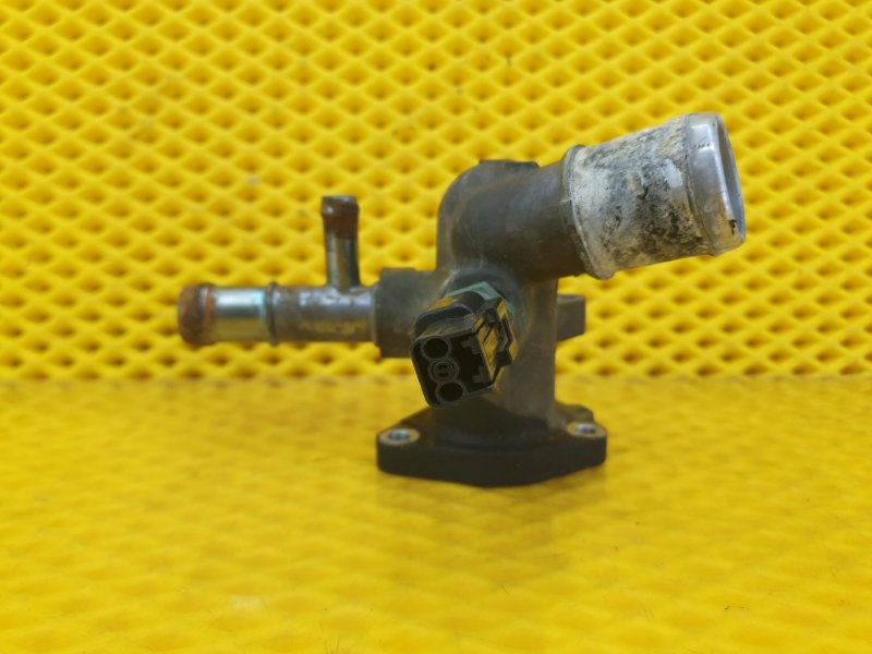 Фланец системы охлаждения KIA HYUNDAI .