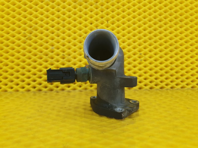 Фланец системы охлаждения KIA HYUNDAI .