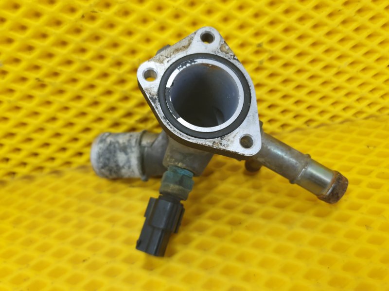 Фланец системы охлаждения KIA HYUNDAI .