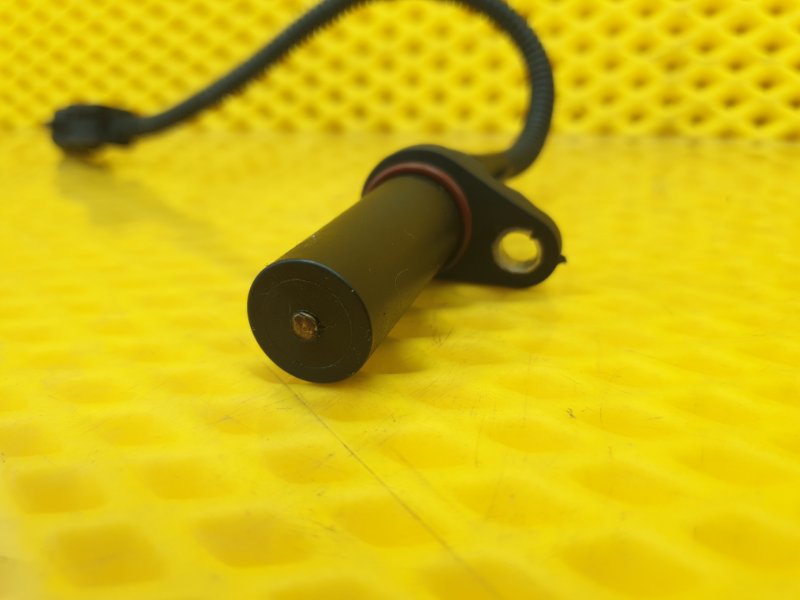 Датчик положения коленвала KIA HYUNDAI .