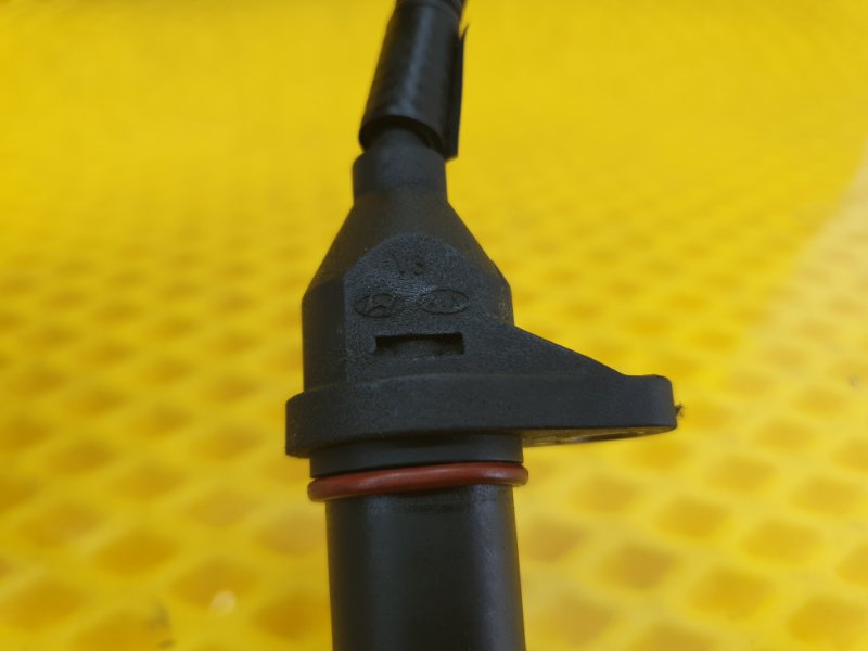 Датчик положения коленвала KIA HYUNDAI .