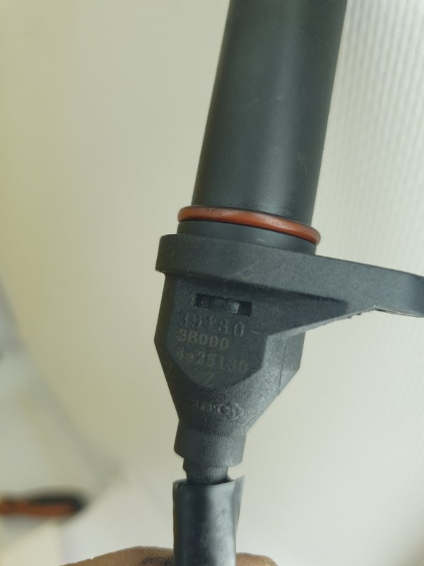 Датчик положения коленвала KIA HYUNDAI .