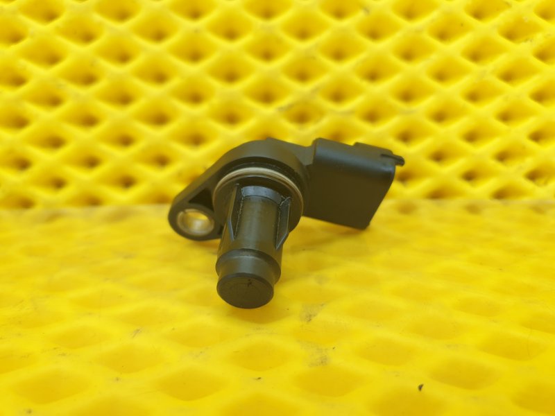 Датчик распредвала KIA HYUNDAI .