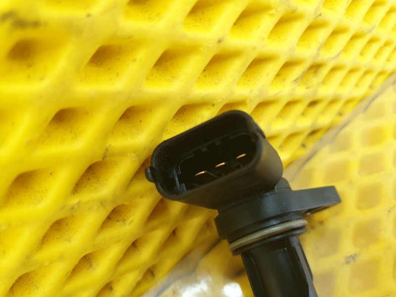 Датчик распредвала KIA HYUNDAI .