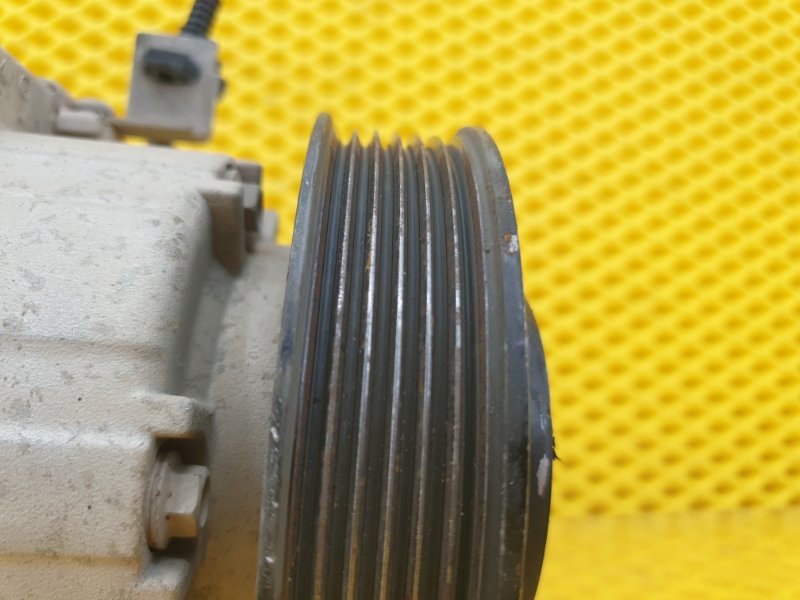 Компрессор кондиционера Kia .