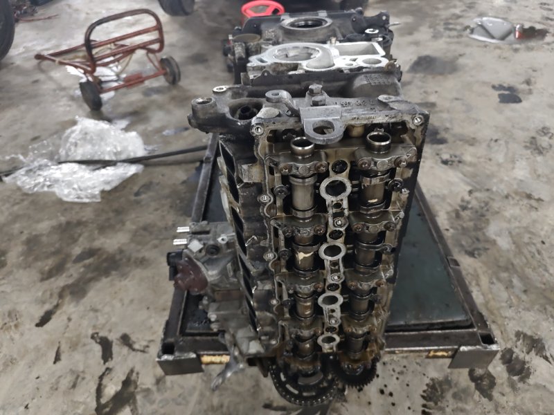 Двигатель (на запчасти) BMW 3-series E90